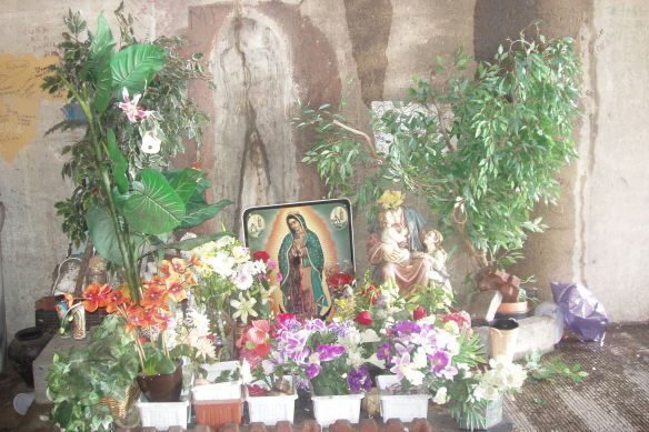 shrine at Fullerton and 90/94, Chicago, IL