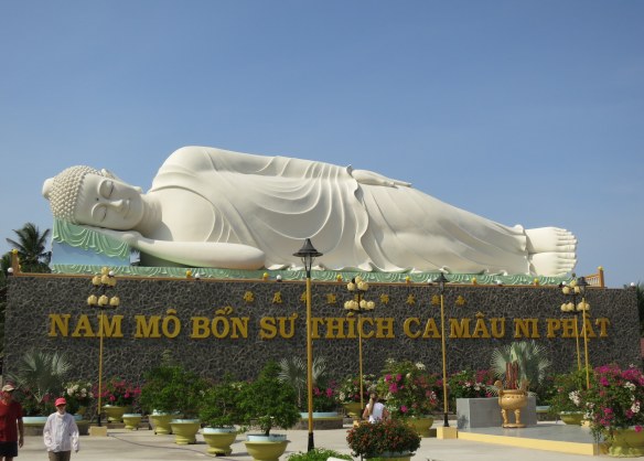 Reclining buddha