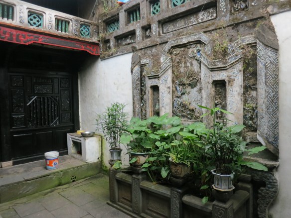 Old House of Quan Thang